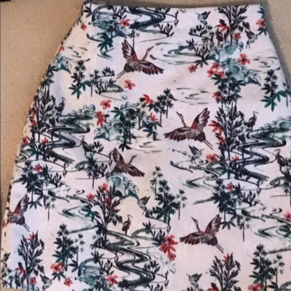 Mandarin designed mini skirt